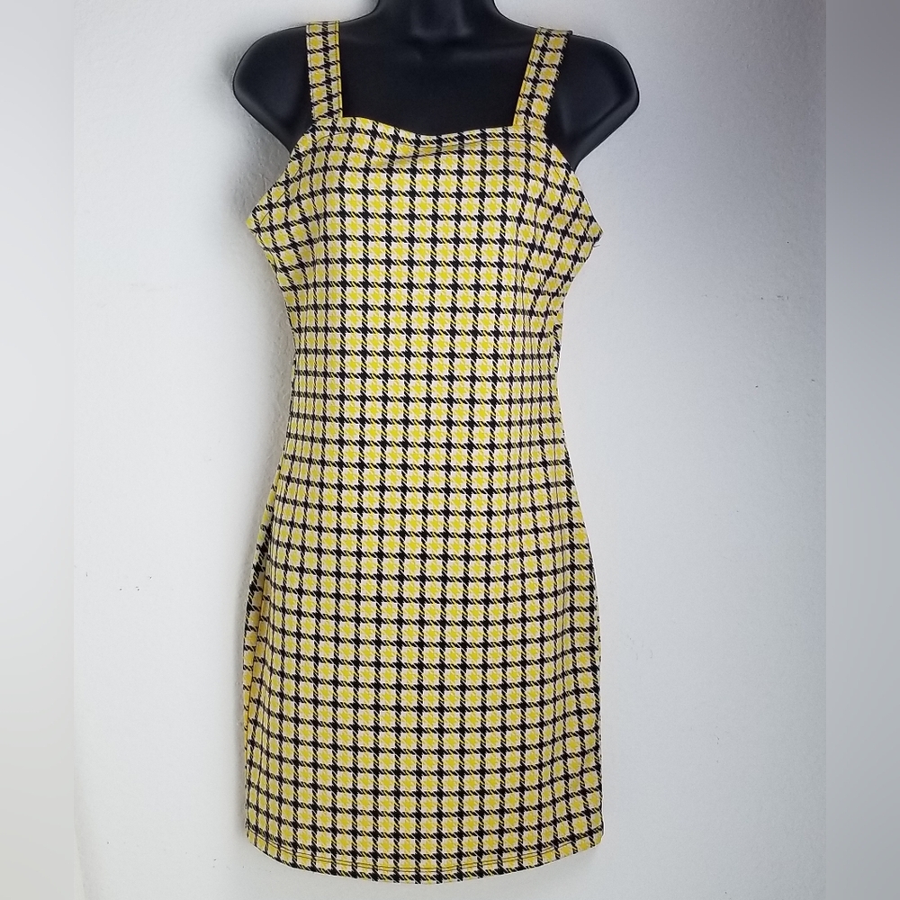 Jolie & Joy Yellow Plaid Sleeveless Shift Dress (SIZE M)